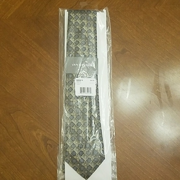 Van Heusen Patterned Tie - Taupe Black Geo NWT - Picture 2 of 4